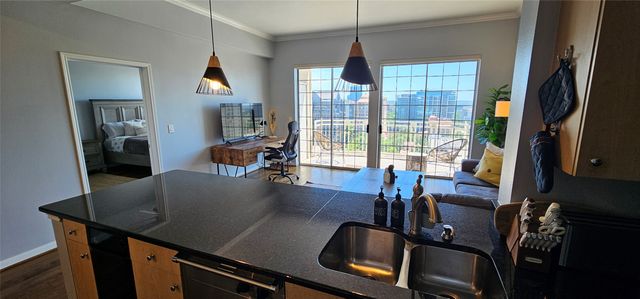 3225 Turtle Creek Boulevard 1610, Dallas, TX 75219