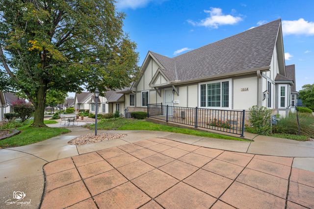 1664 Willow Circle Drive, Crest Hill, IL 60403