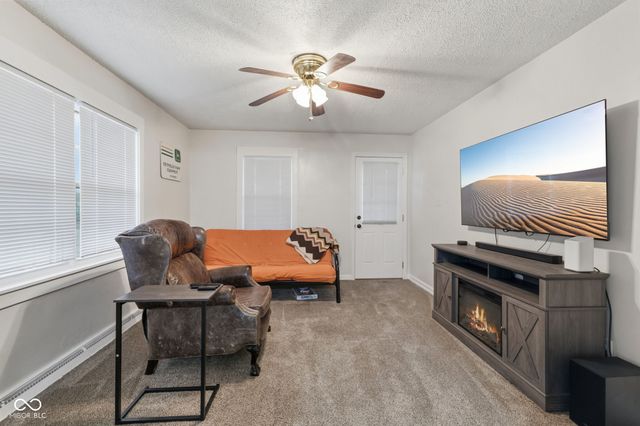 154 E Washington Street, Mooresville, IN 46158