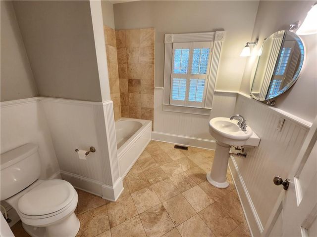 1055 Longley Avenue NW, Atlanta, GA 30318