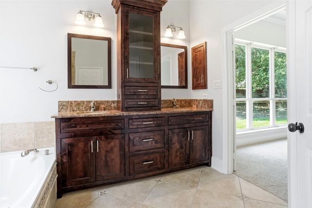 1301 Wildflower Lane, Flower Mound, TX 75028