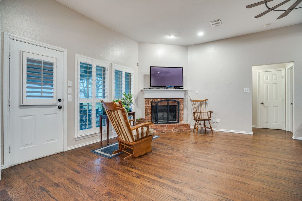 108 High Meadows Court, Decatur, TX 76234 — photo 5