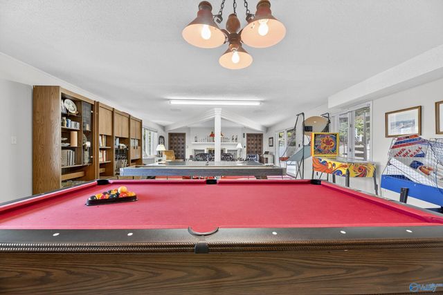 447 Riverton Drive, Rainbow City, AL 35906