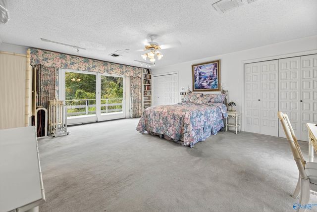 447 Riverton Drive, Rainbow City, AL 35906