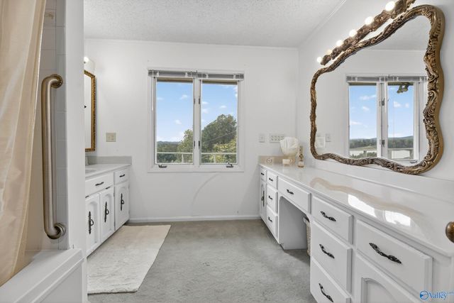 447 Riverton Drive, Rainbow City, AL 35906