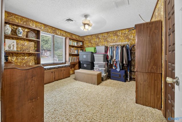 447 Riverton Drive, Rainbow City, AL 35906