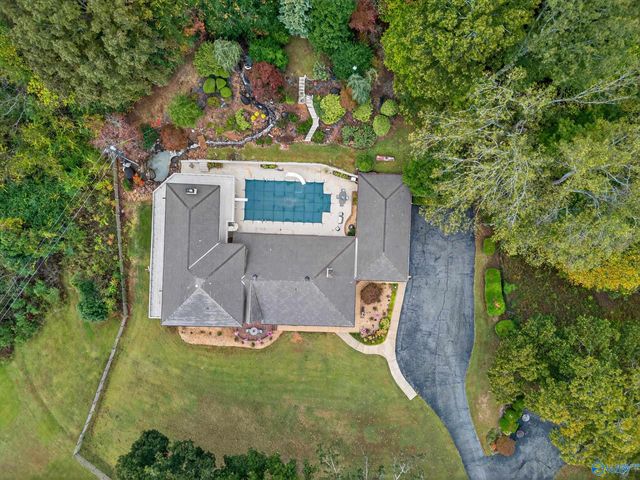 447 Riverton Drive, Rainbow City, AL 35906