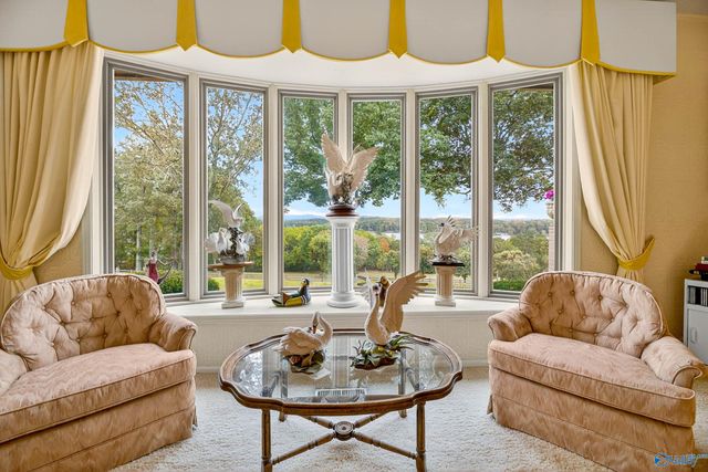 447 Riverton Drive, Rainbow City, AL 35906