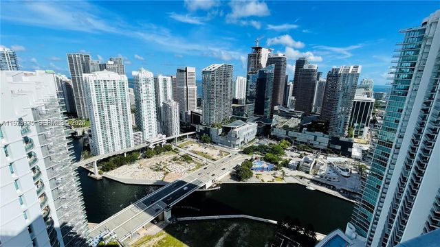 90 SW 3rd St 4404, Miami, FL 33130