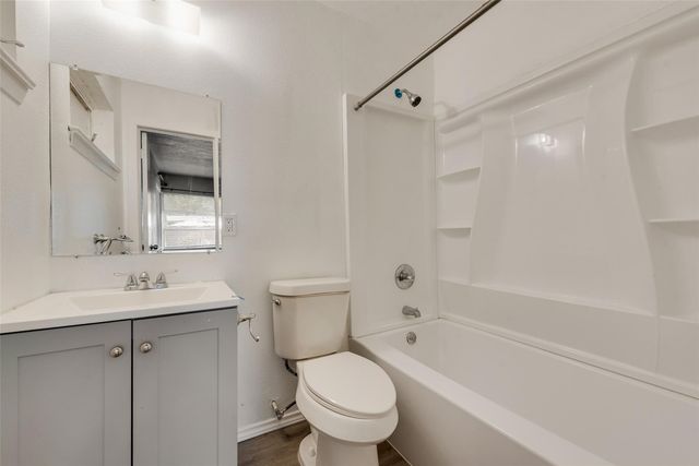 6748 Hialeah Drive, Dallas, TX 75214