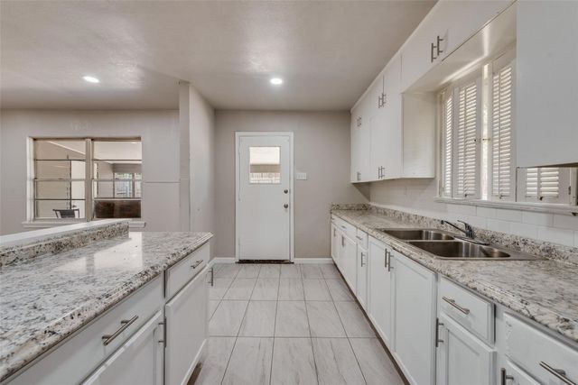 6748 Hialeah Drive, Dallas, TX 75214