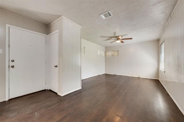 6748 Hialeah Drive, Dallas, TX 75214