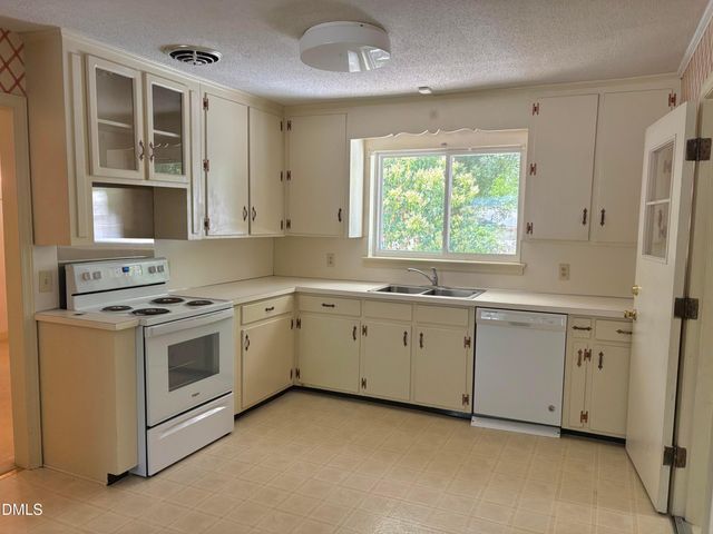 3605 Duke Homestead Road, Durham, NC 27704