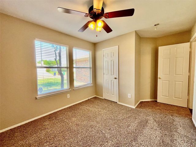 2200 Lookout Lane, Denton, TX 76207