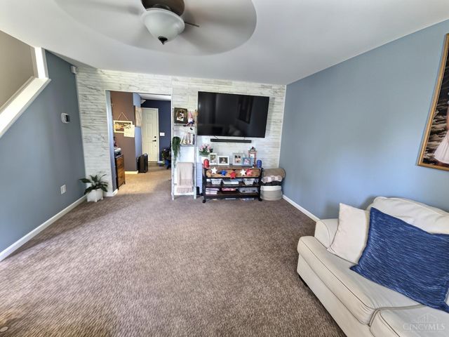 821 Emerald Drive, South Lebanon, OH 45065