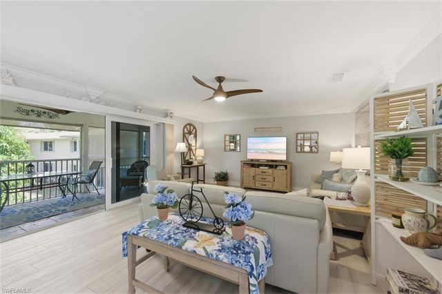 500 Teryl RD 2312, Naples, FL 34112