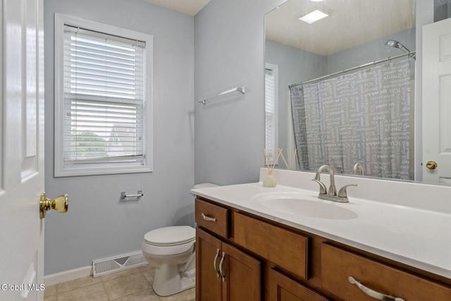 3 Launfal Street, Colonie, NY 12205