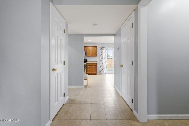 3 Launfal Street, Colonie, NY 12205