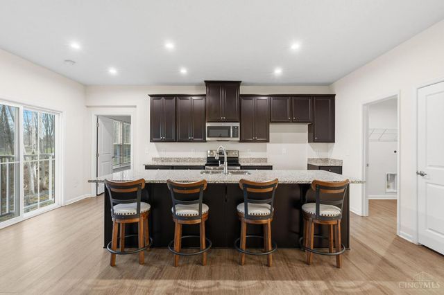 415 Pleasant Ridge Drive, Lebanon, OH 45036