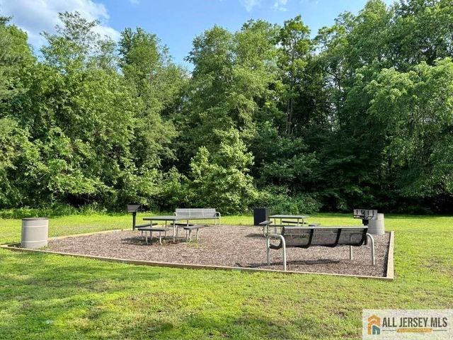 25 Cyprus Lane D, Old Bridge, NJ 08857