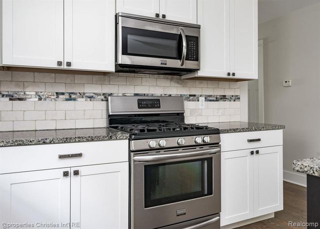 805 Forest Avenue, Royal Oak, MI 48067