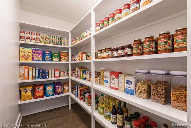 805 Forest Avenue, Royal Oak, MI 48067