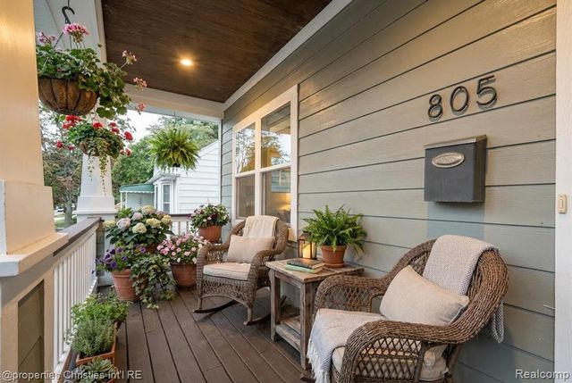 805 Forest Avenue, Royal Oak, MI 48067