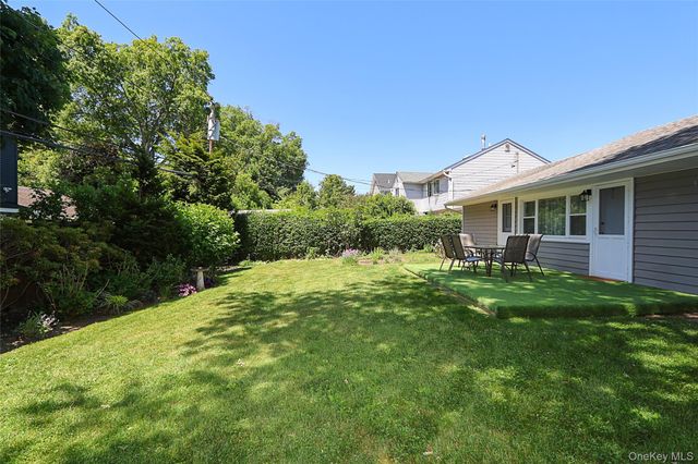 12 Ronan Road, Glen Cove, NY 11542