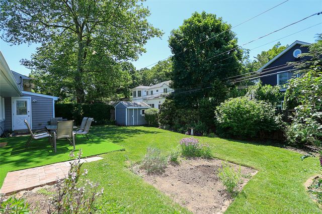 12 Ronan Road, Glen Cove, NY 11542