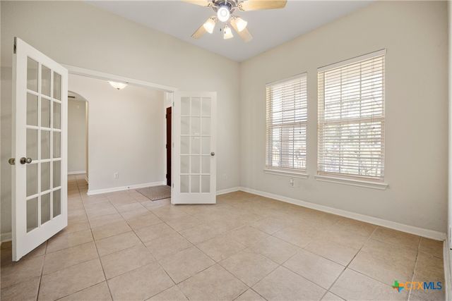 1262 Morning Glory Lane, Adkins, TX 78101
