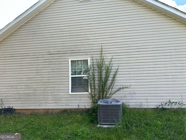 1123 Bradford Park Drive, Auburn, GA 30011