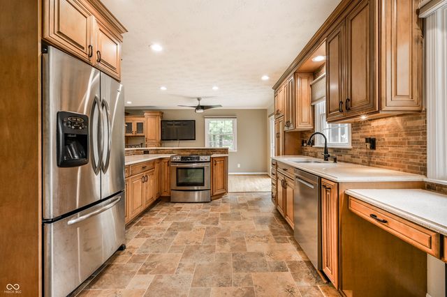3145 E 71st Street, Indianapolis, IN 46220