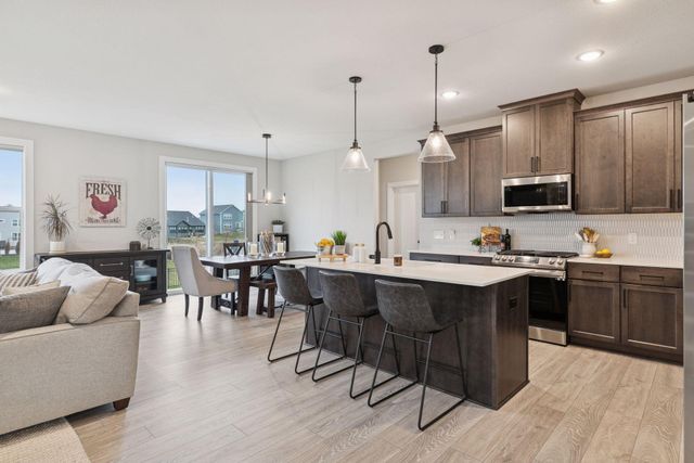 10173 Arrowwood Trail, Woodbury, MN 55129