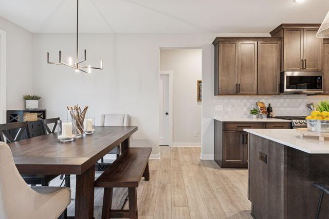 10173 Arrowwood Trail, Woodbury, MN 55129