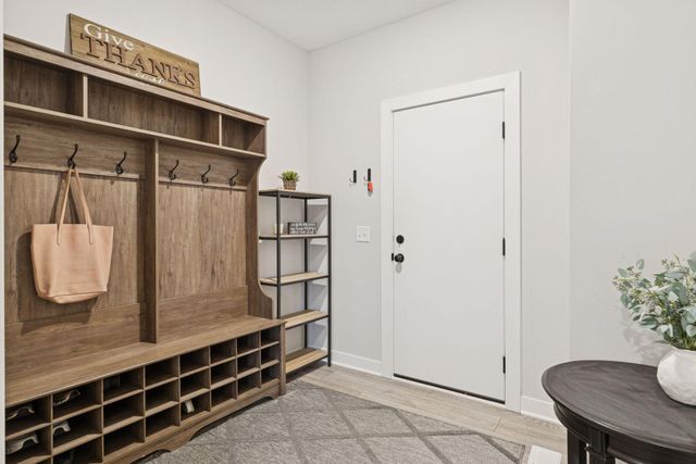 10173 Arrowwood Trail, Woodbury, MN 55129