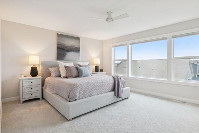 10173 Arrowwood Trail, Woodbury, MN 55129