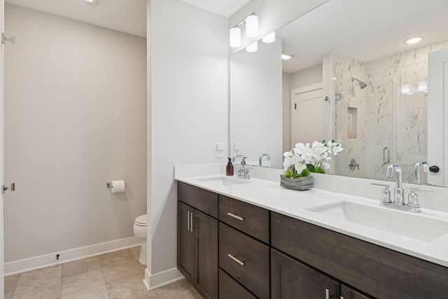 10173 Arrowwood Trail, Woodbury, MN 55129