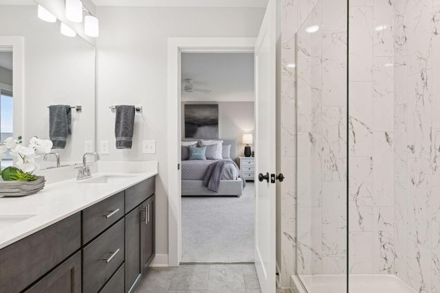 10173 Arrowwood Trail, Woodbury, MN 55129