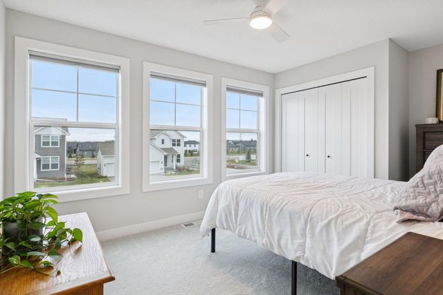 10173 Arrowwood Trail, Woodbury, MN 55129