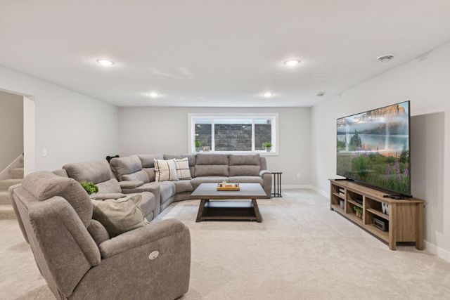 10173 Arrowwood Trail, Woodbury, MN 55129