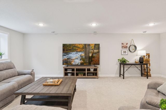 10173 Arrowwood Trail, Woodbury, MN 55129