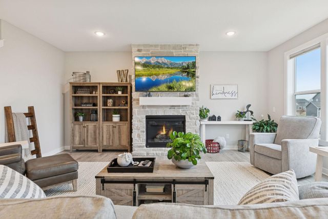 10173 Arrowwood Trail, Woodbury, MN 55129