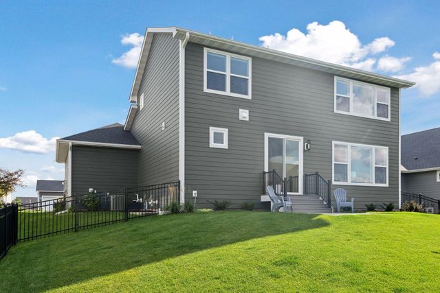 10173 Arrowwood Trail, Woodbury, MN 55129