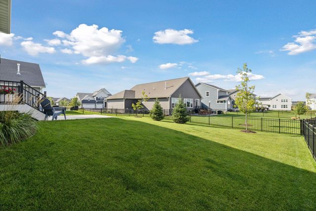 10173 Arrowwood Trail, Woodbury, MN 55129