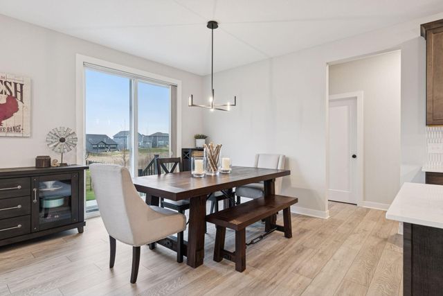 10173 Arrowwood Trail, Woodbury, MN 55129