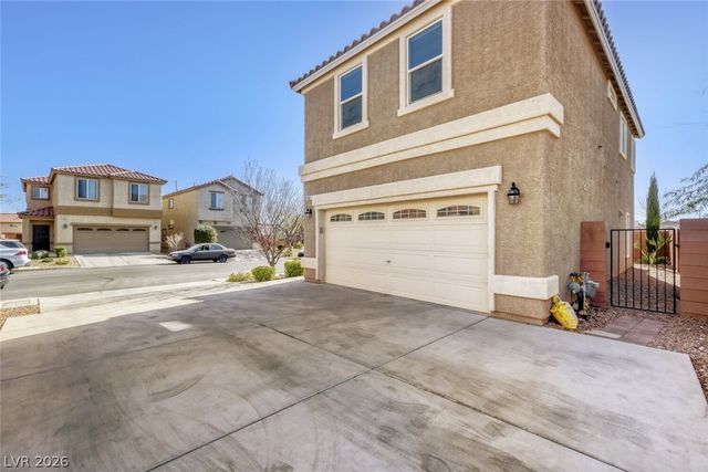 8881 Lake Myers Court, Las Vegas, NV 89139