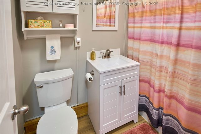 3180 Putnam Avenue, Hurricane, WV 25526