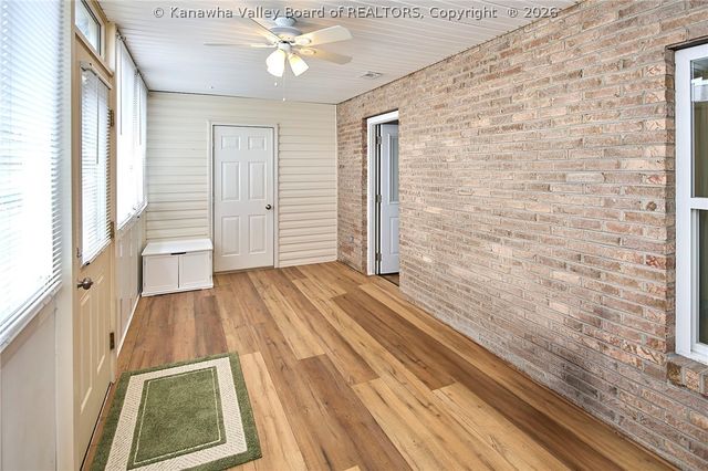 3180 Putnam Avenue, Hurricane, WV 25526