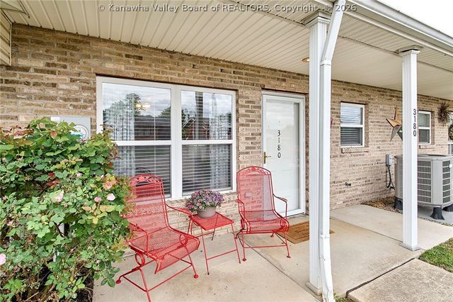 3180 Putnam Avenue, Hurricane, WV 25526