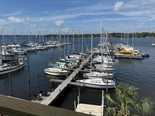815 Bayshore Drive, Niceville, FL 32578